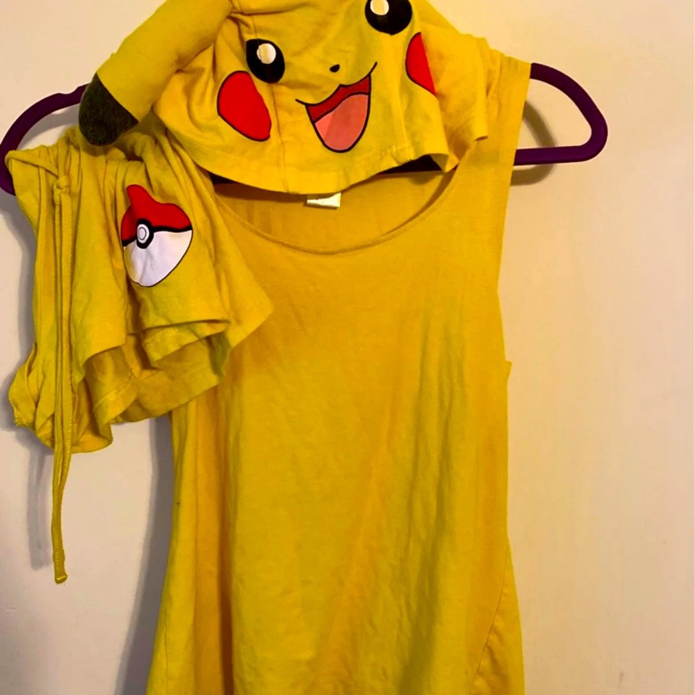 Pikachu outfit medium